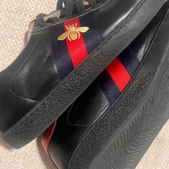 Gucci Ace Sneaker with Bee - Picture 5 of 5